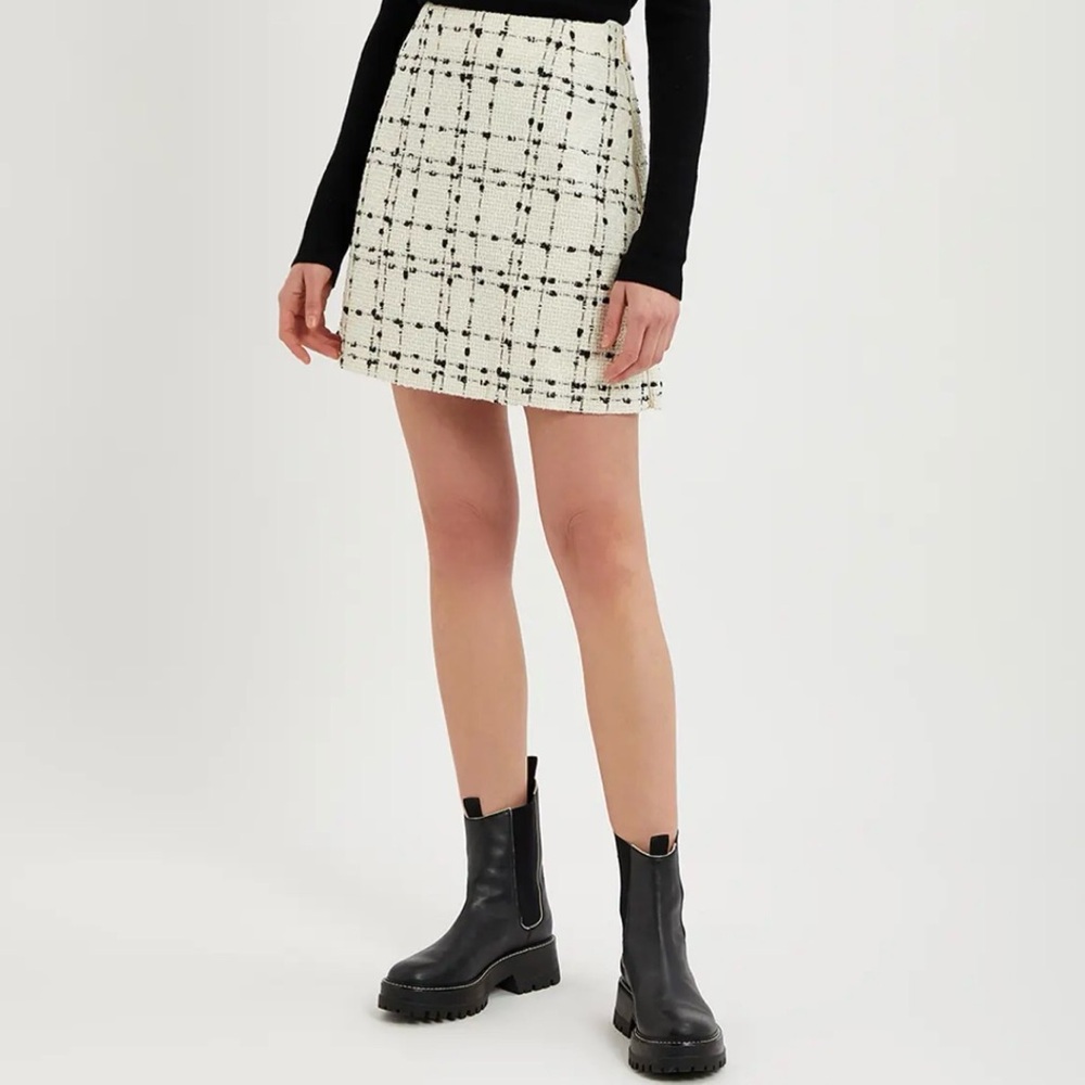 Ted Baker -NWOT women’s white Chele metallic Boucle mini skirt side zip SZ XS /4